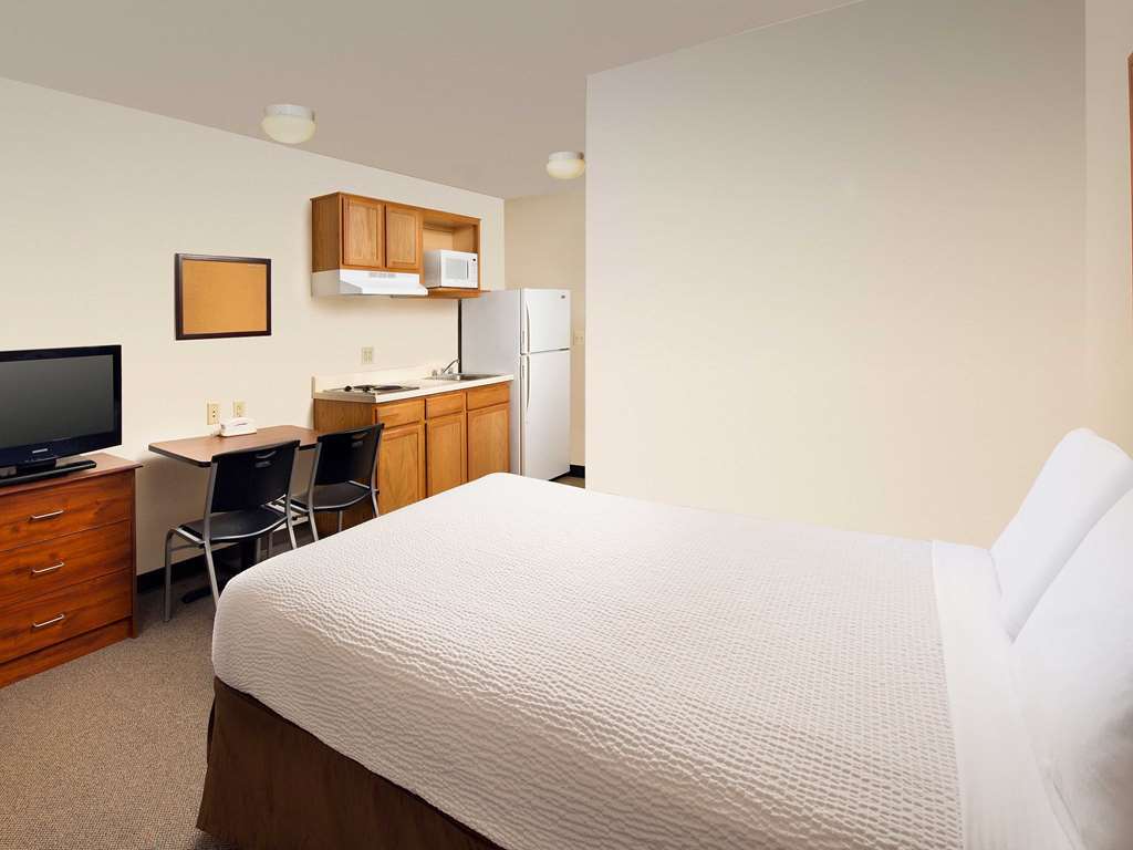 Woodspring Suites Johnson City Room photo